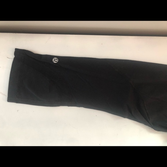 Lulu lemon black cropped leggings - Picture 4 of 5